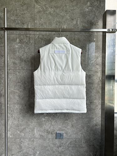 Canada Goose Quilted Puffer Vest in White